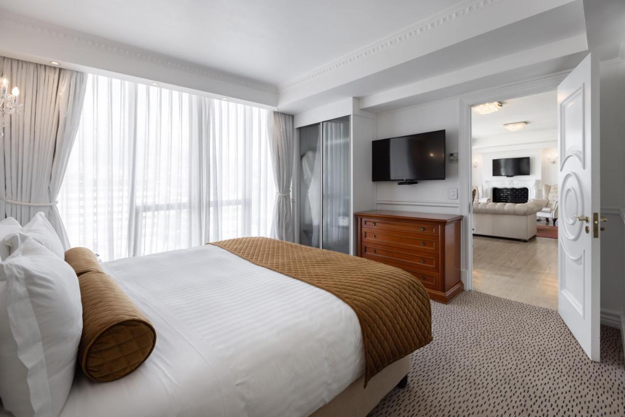 Pepperclub Hotel Cape Town Exterior photo A bedroom at the Hilton Tel Aviv