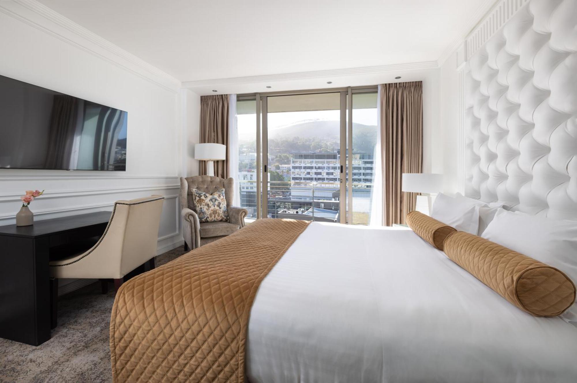 Pepperclub Hotel Cape Town Exterior photo Deluxe room