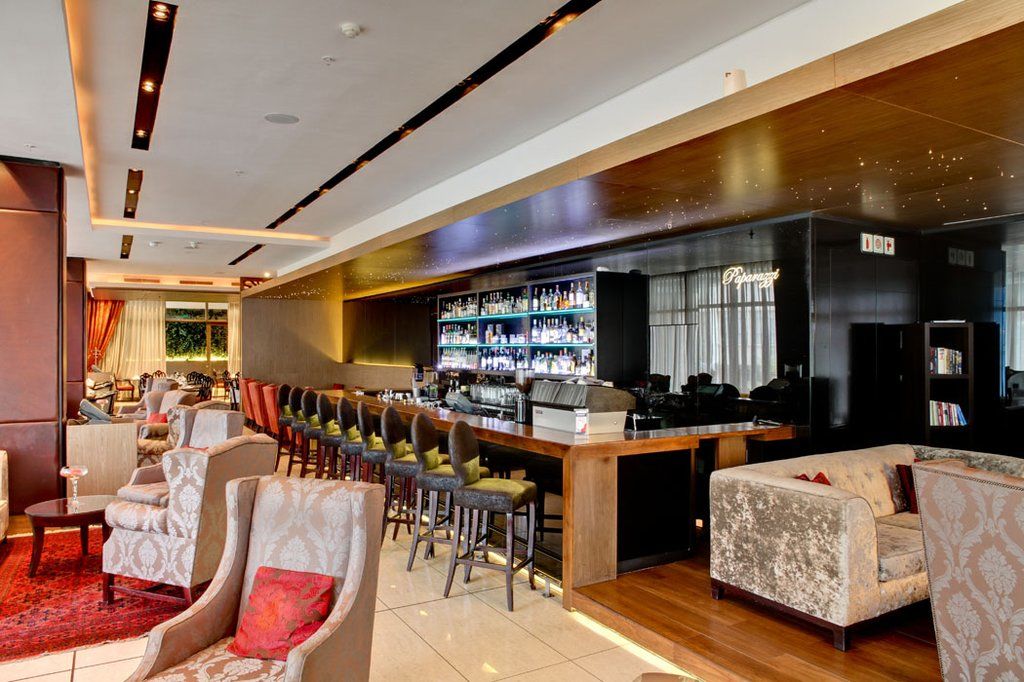 Pepperclub Hotel Cape Town Exterior photo The bar at the lounge